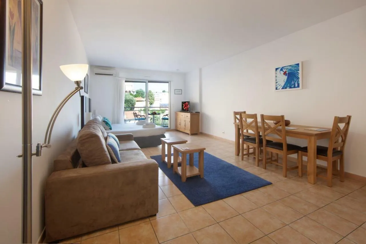 Monaco, Sea View, Bright Studio Beausoleil